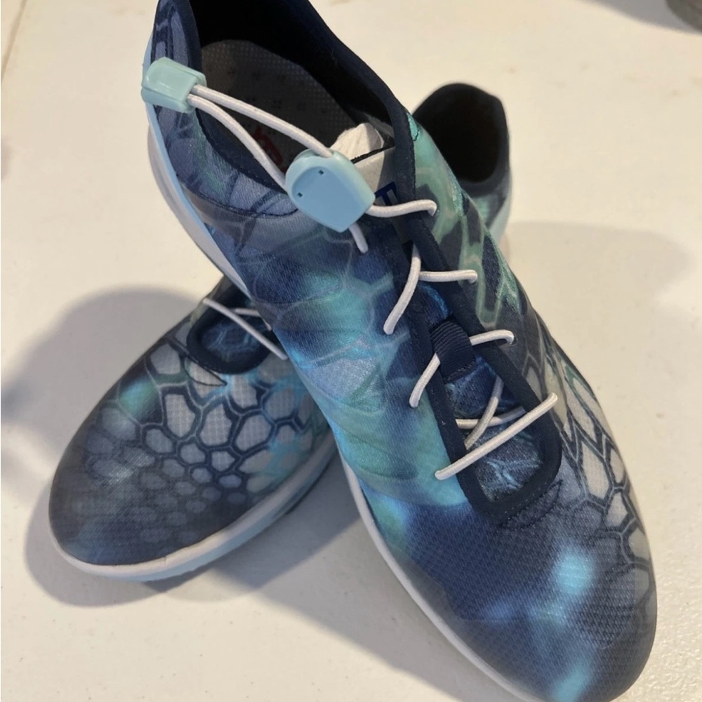 XtraTuf Women's Spindrift Kryptek Pontus Size 10.5 NIB